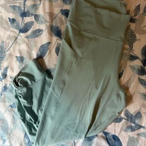 Fabletics Twisty Bottom Plus Size Workout Pants